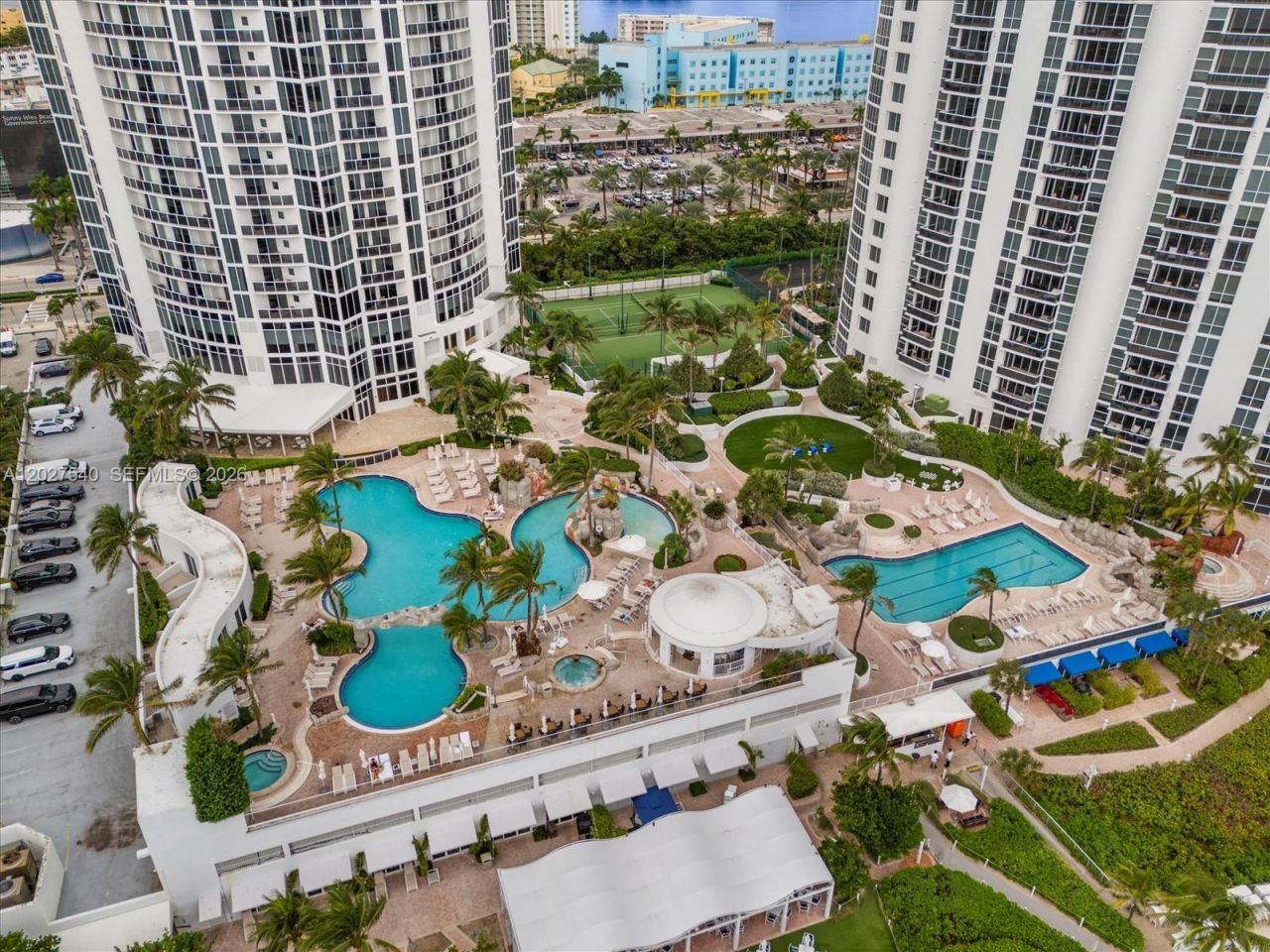 18001 Collins Ave, Unit 2511, Sunny Isles Beach, FL 33160 Photo