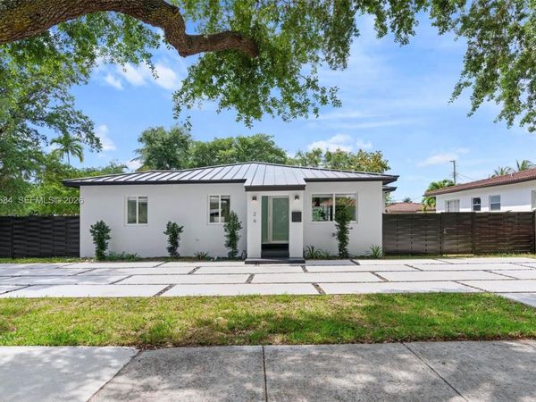26 NE 88th St , El Portal, FL 33138