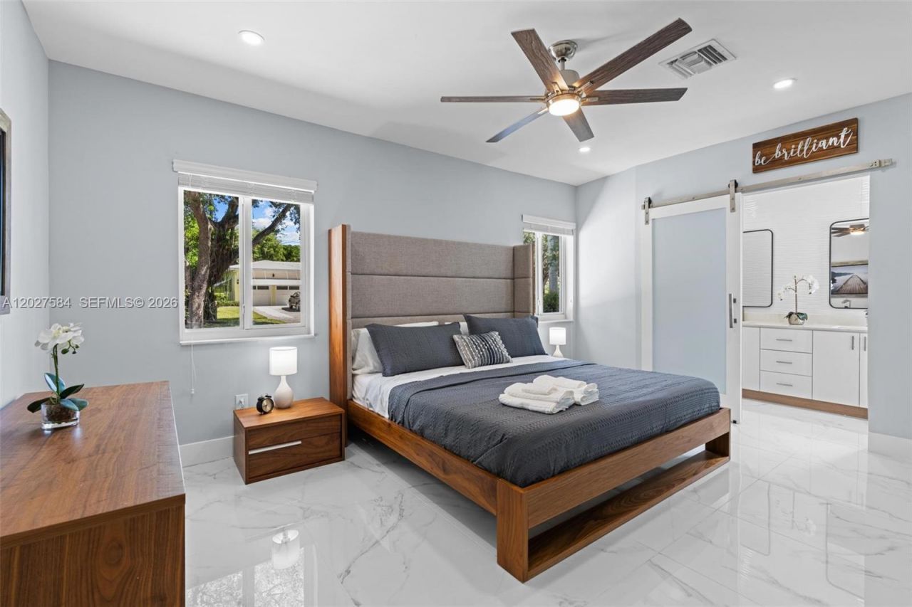 26 NE 88th St, El Portal, FL 33138 Photo