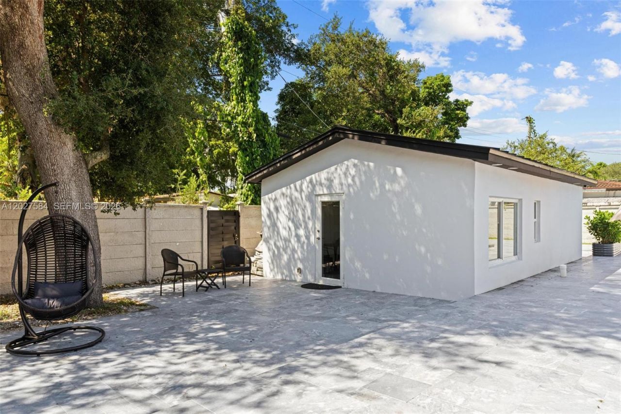 26 NE 88th St, El Portal, FL 33138 Photo