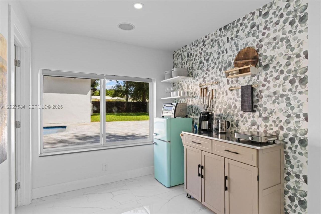 26 NE 88th St, El Portal, FL 33138 Photo