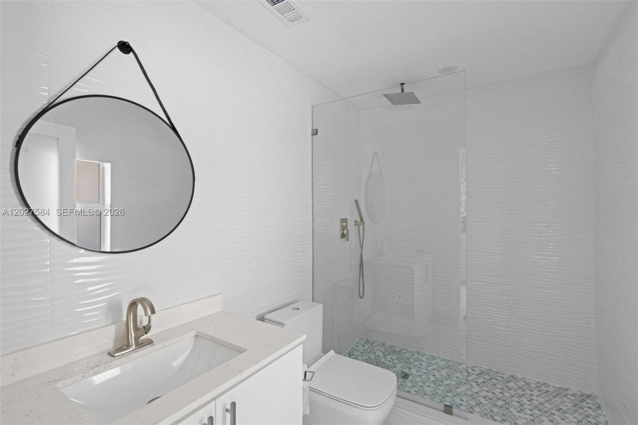 26 NE 88th St, El Portal, FL 33138 Photo