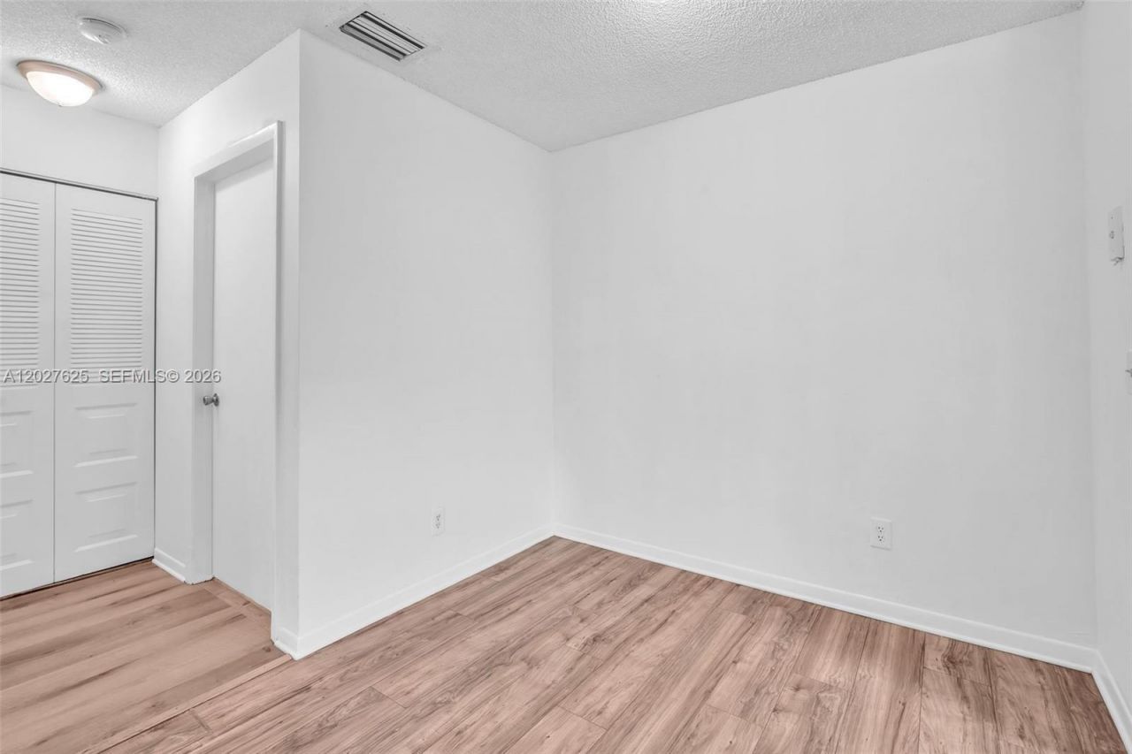 767 NW 104th Ave , Unit 203, Pembroke Pines, FL 33026 Photo