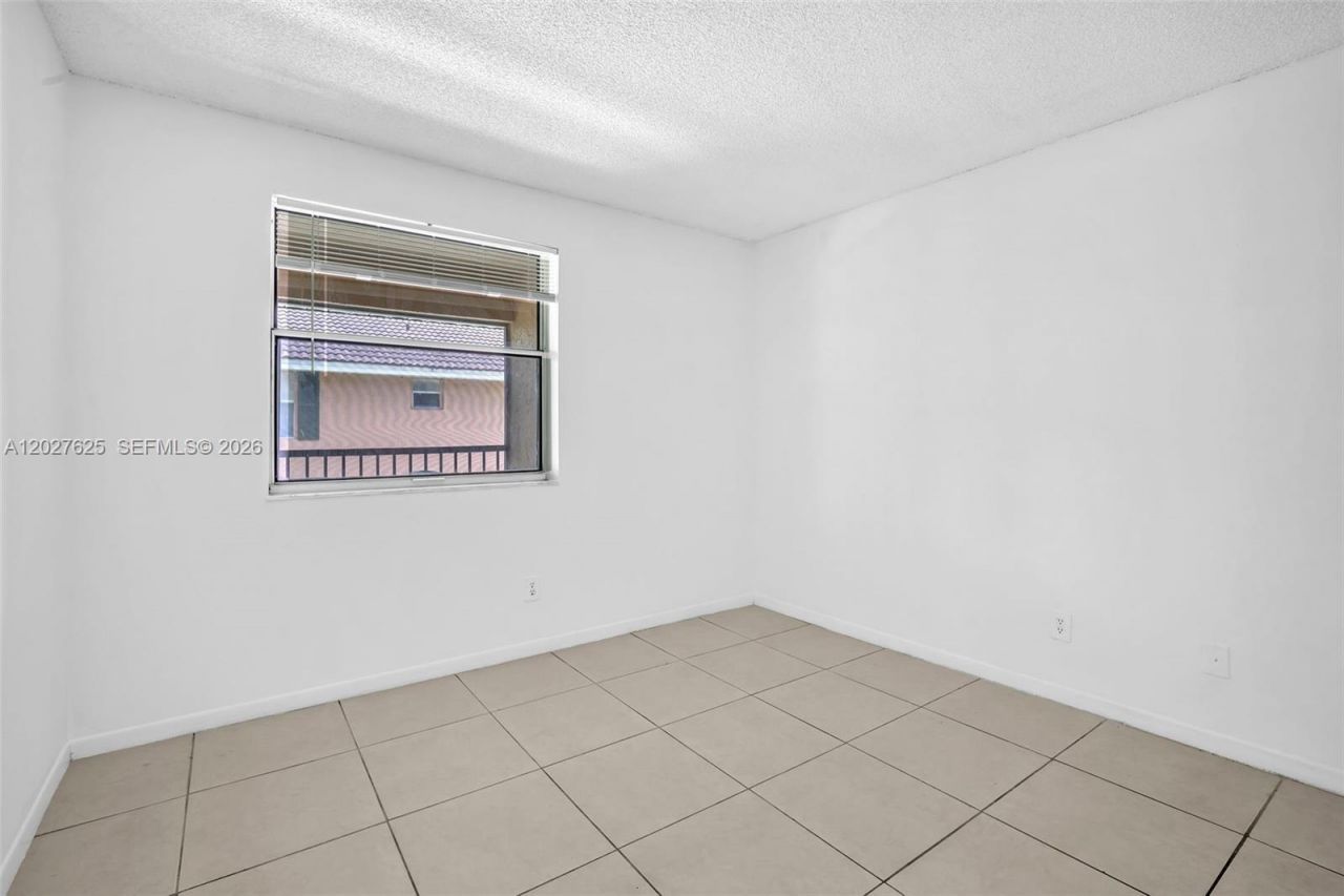 767 NW 104th Ave , Unit 203, Pembroke Pines, FL 33026 Photo