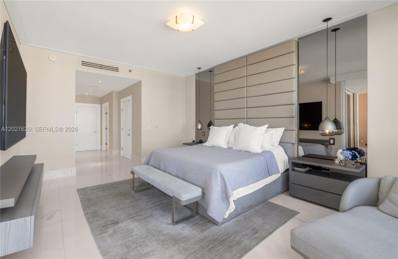 799 Crandon Blvd , Unit PH-8, Key Biscayne, FL 33149 Photo