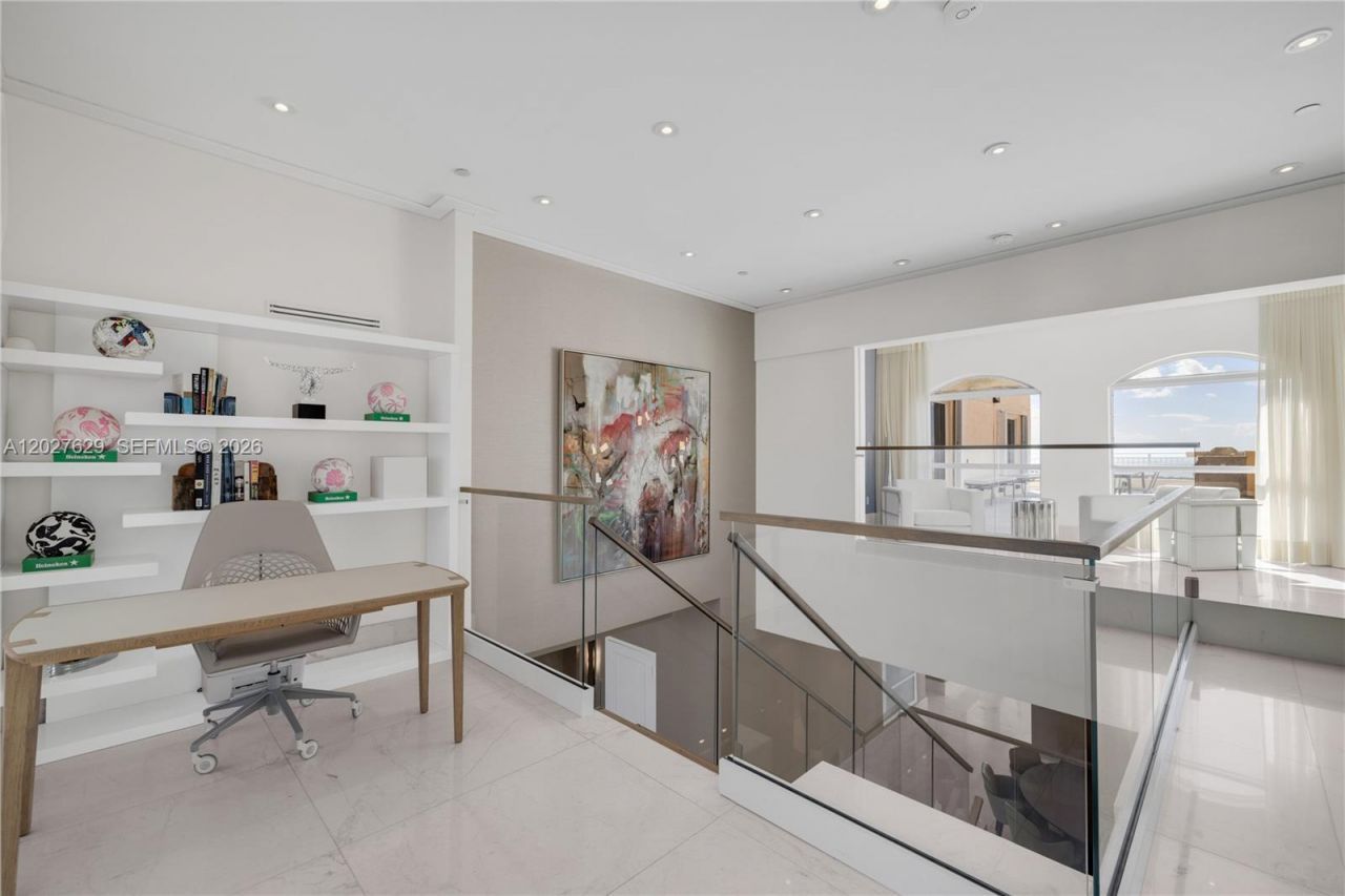 799 Crandon Blvd , Unit PH-8, Key Biscayne, FL 33149 Photo