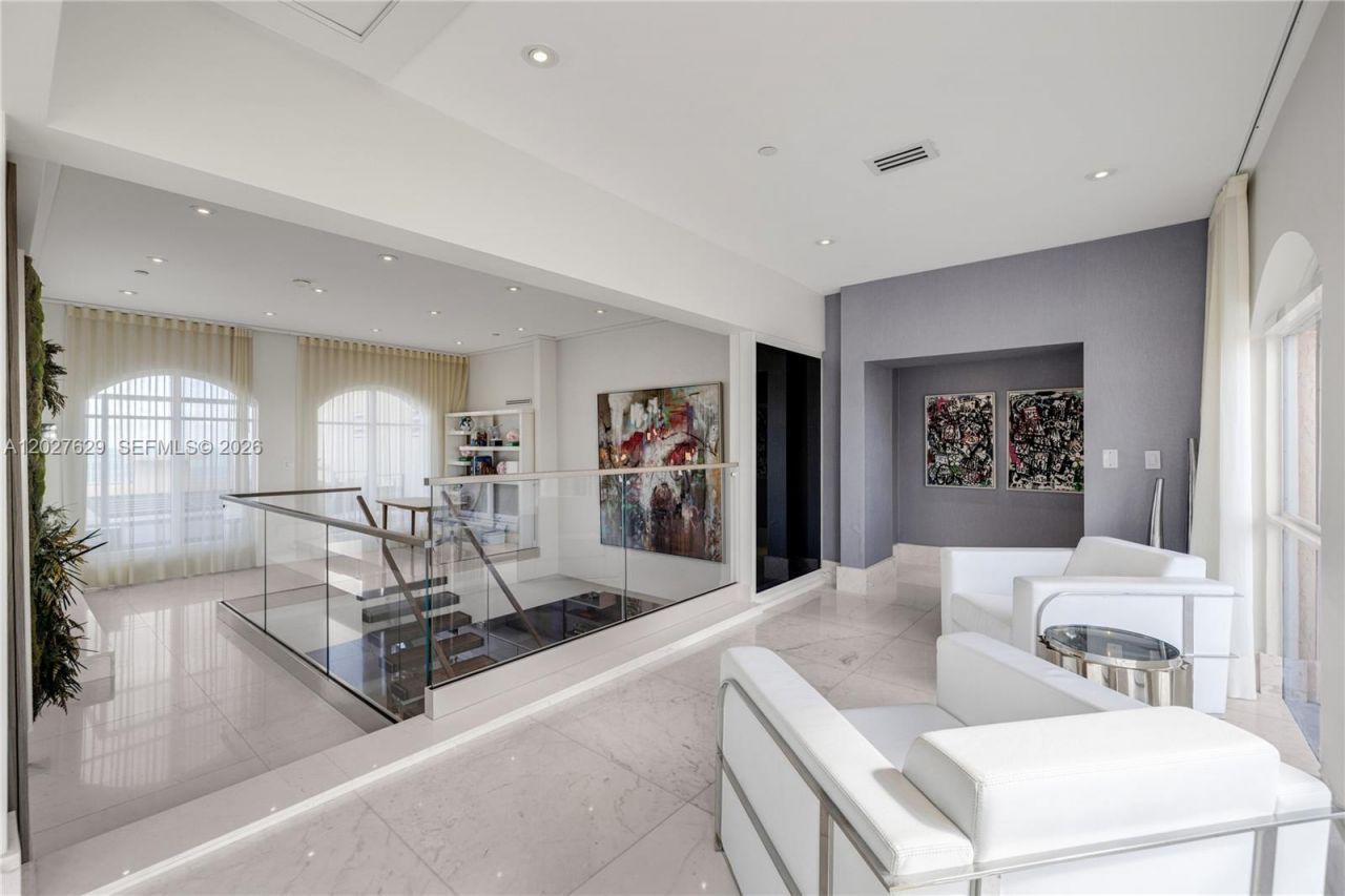 799 Crandon Blvd , Unit PH-8, Key Biscayne, FL 33149 Photo
