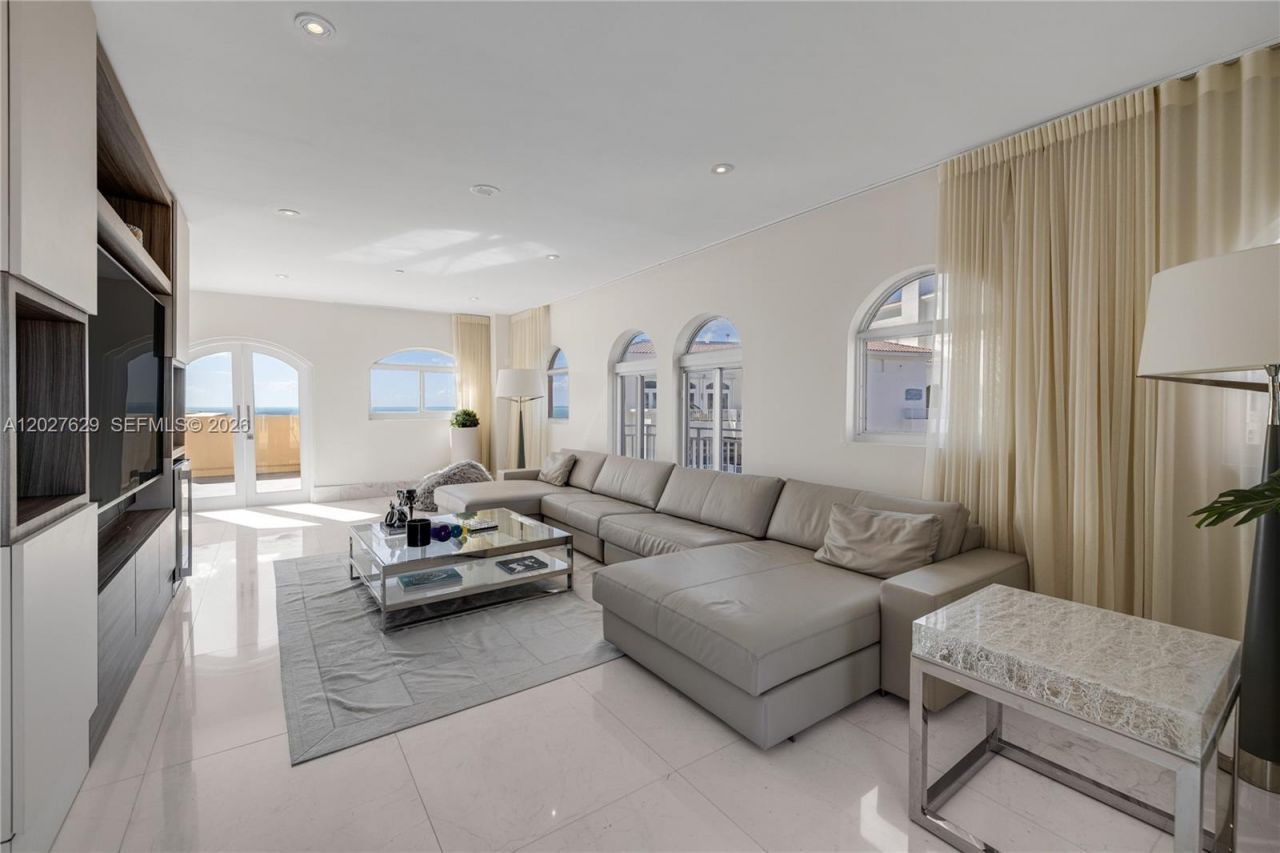 799 Crandon Blvd , Unit PH-8, Key Biscayne, FL 33149 Photo