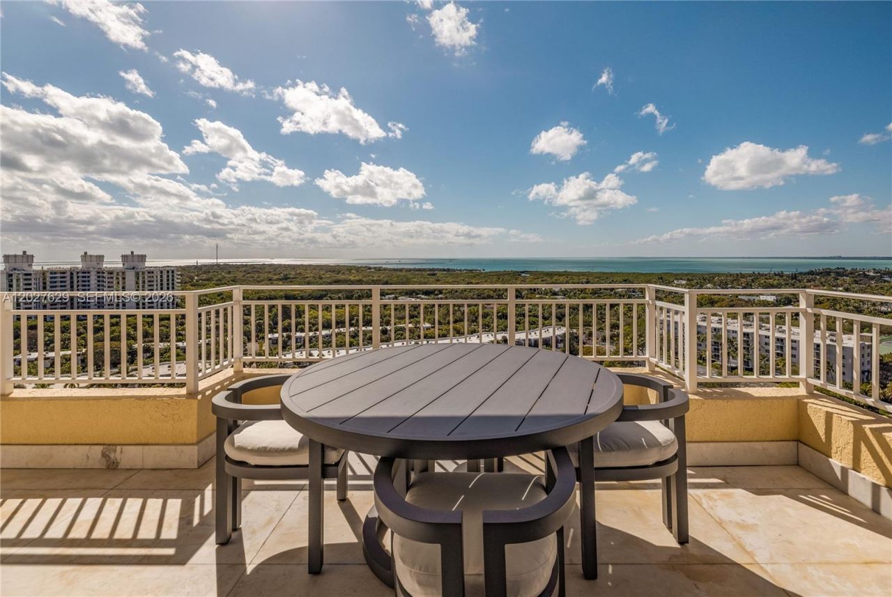 799 Crandon Blvd , Unit PH-8, Key Biscayne, FL 33149 Photo