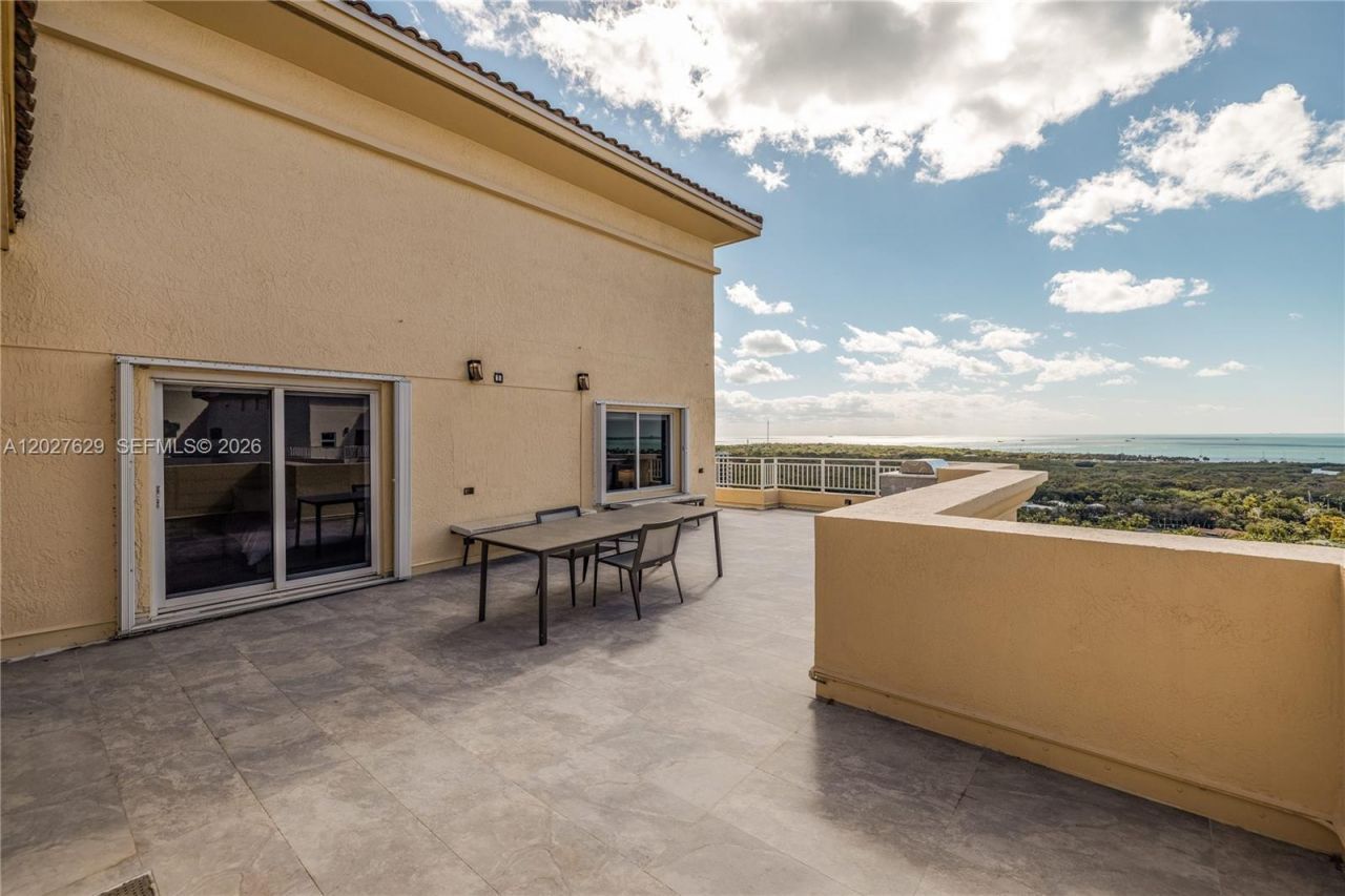 799 Crandon Blvd , Unit PH-8, Key Biscayne, FL 33149 Photo