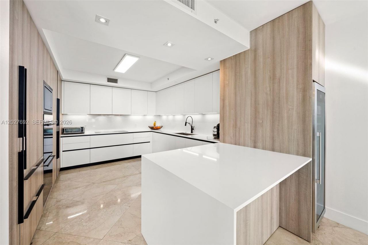 3201 NE 183rd St , Unit 3107, Aventura, FL 33160 Photo