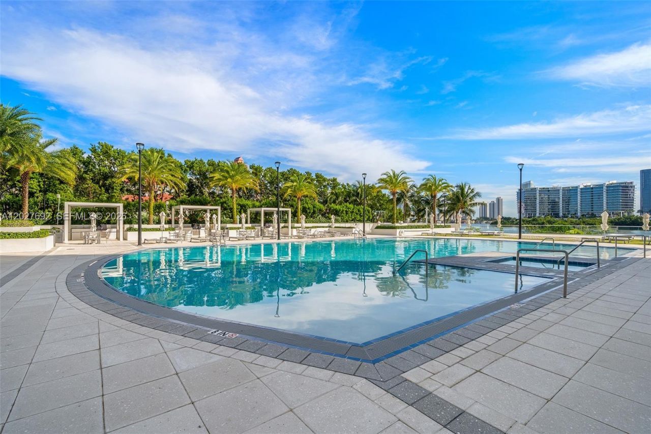 3201 NE 183rd St , Unit 3107, Aventura, FL 33160 Photo