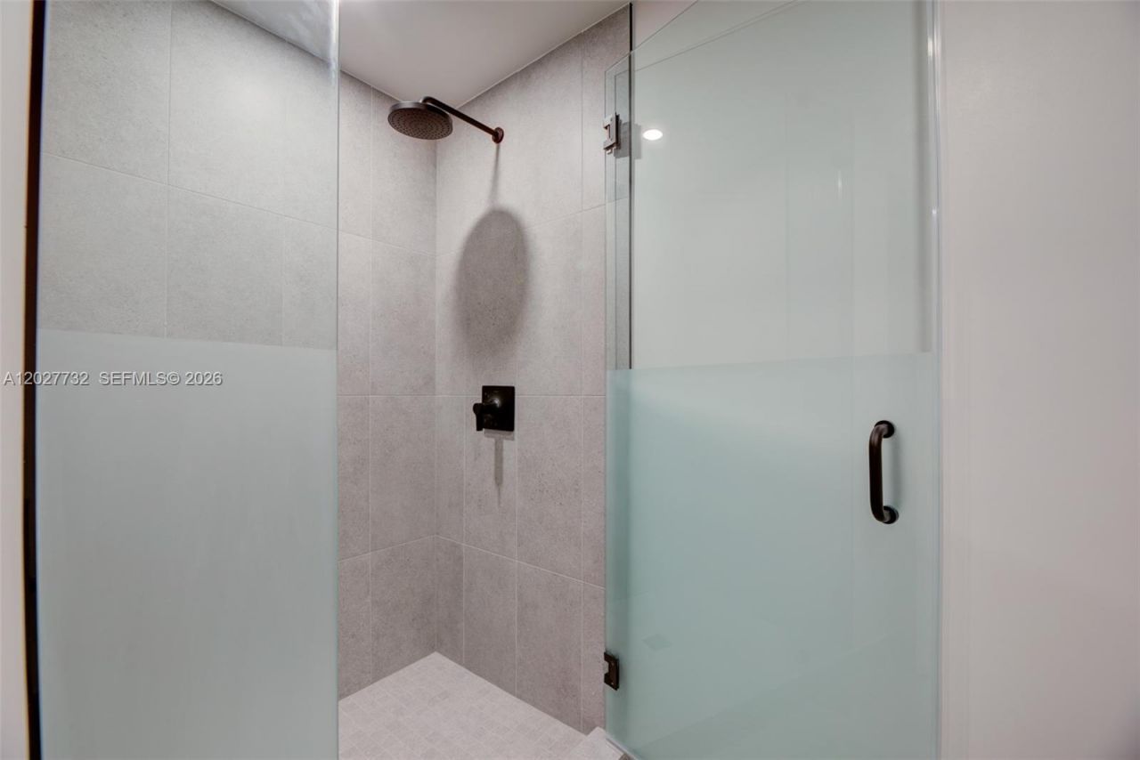 121 NE 5th St, Unit 1809, Miami, FL 33132 Photo