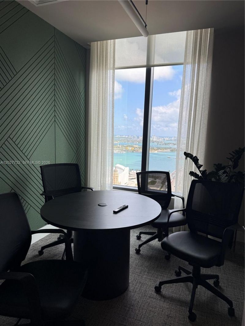121 NE 5th St, Unit 1809, Miami, FL 33132 Photo