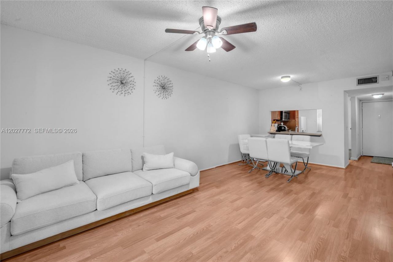 9181 NW 1st Ct , Unit 101, Pembroke Pines, FL 33024 Photo