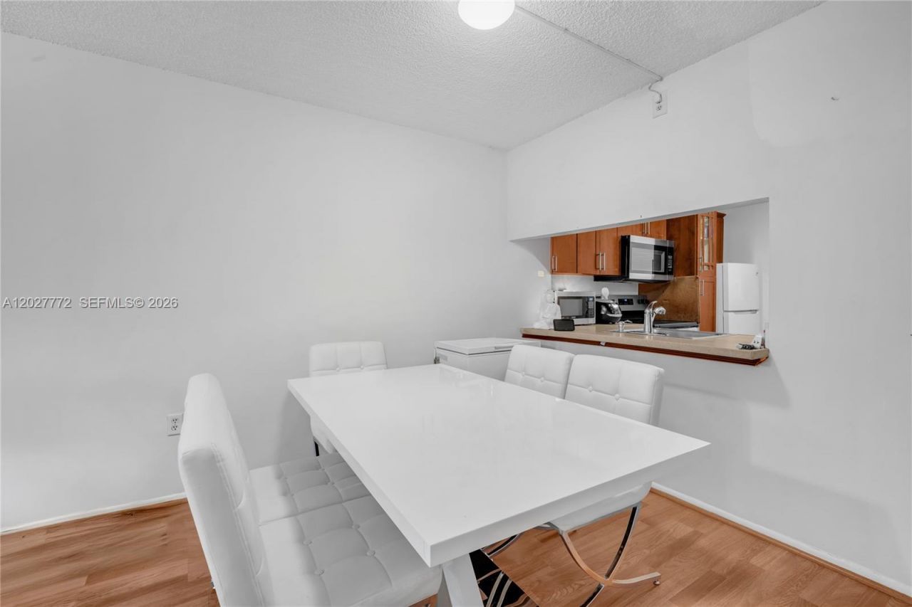 9181 NW 1st Ct , Unit 101, Pembroke Pines, FL 33024 Photo