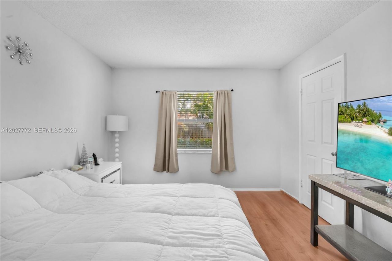 9181 NW 1st Ct , Unit 101, Pembroke Pines, FL 33024 Photo