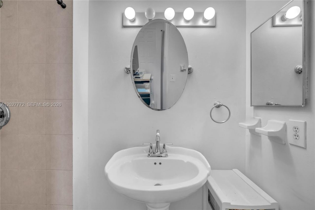 9181 NW 1st Ct , Unit 101, Pembroke Pines, FL 33024 Photo