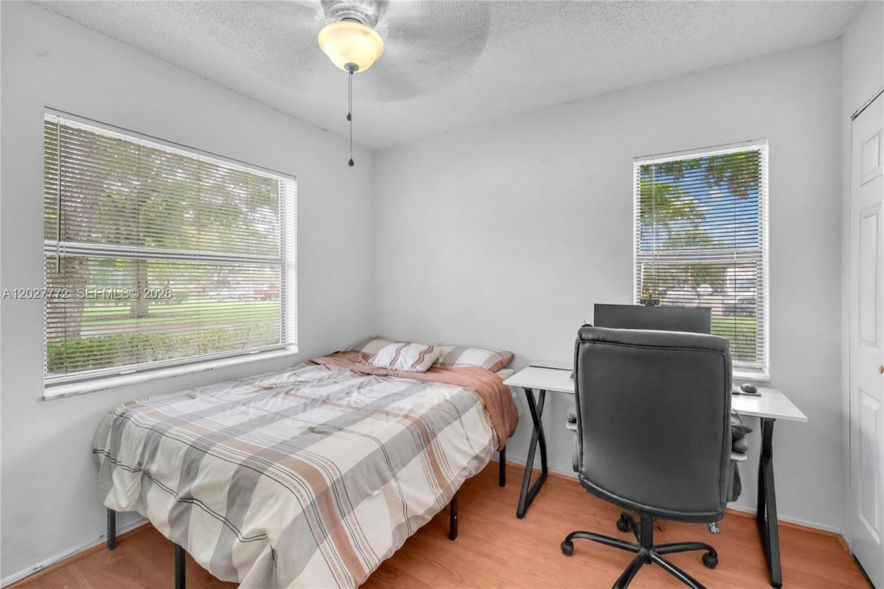 9181 NW 1st Ct , Unit 101, Pembroke Pines, FL 33024 Photo