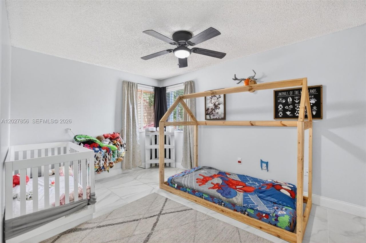 566 N University Dr , Plantation, FL 33324 Photo