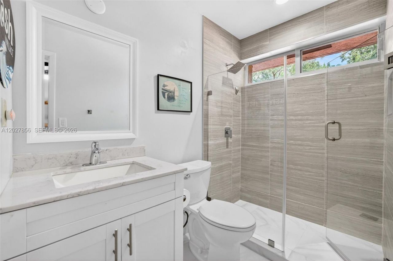 566 N University Dr , Plantation, FL 33324 Photo