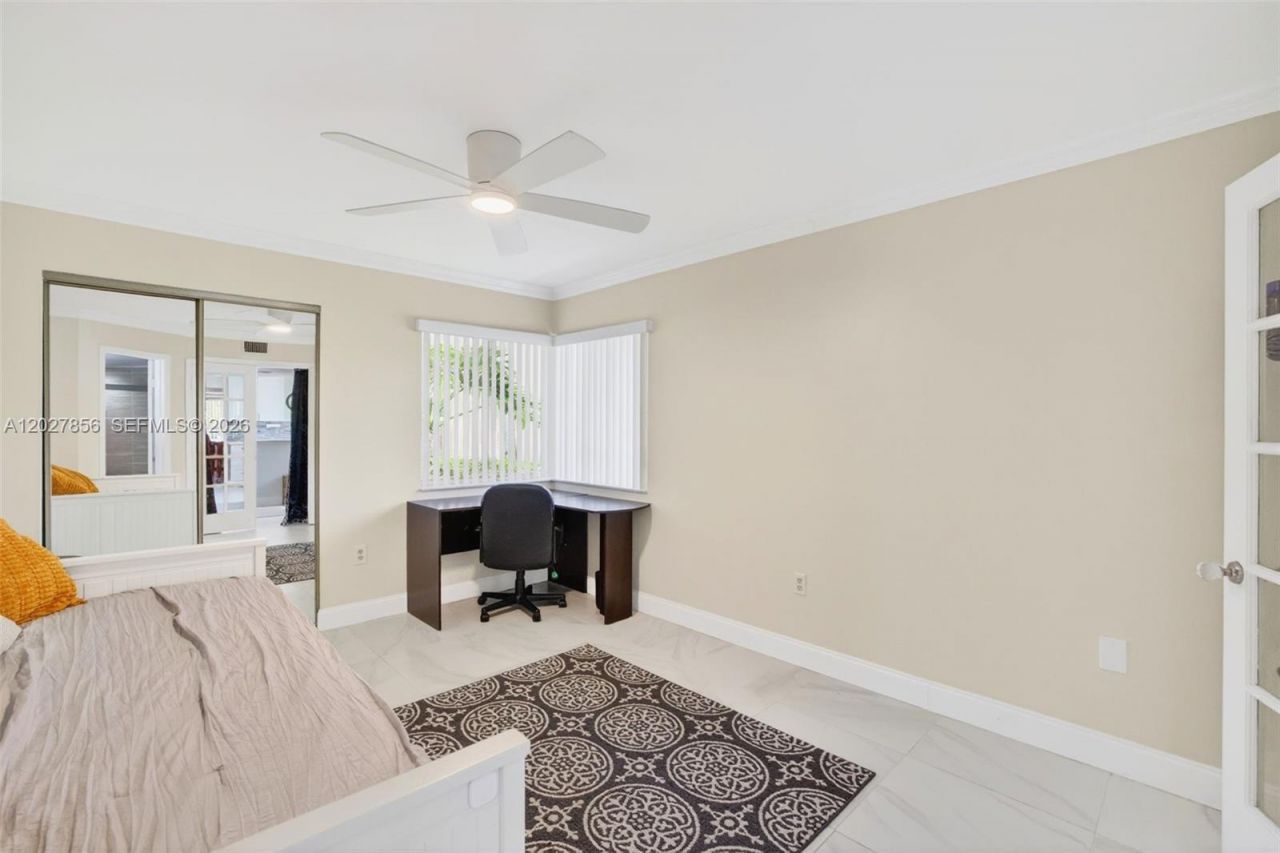 566 N University Dr , Plantation, FL 33324 Photo