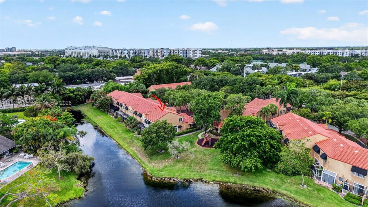 566 N University Dr , Plantation, FL 33324 Photo