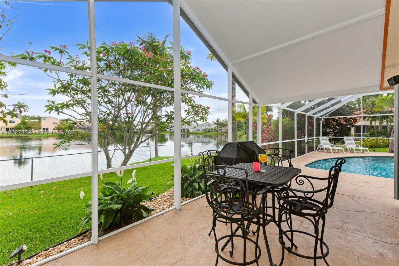 10237 SW 12th St , Pembroke Pines, FL 33025 Photo
