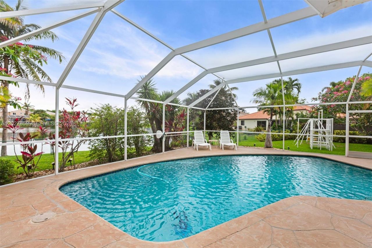 10237 SW 12th St , Pembroke Pines, FL 33025 Photo