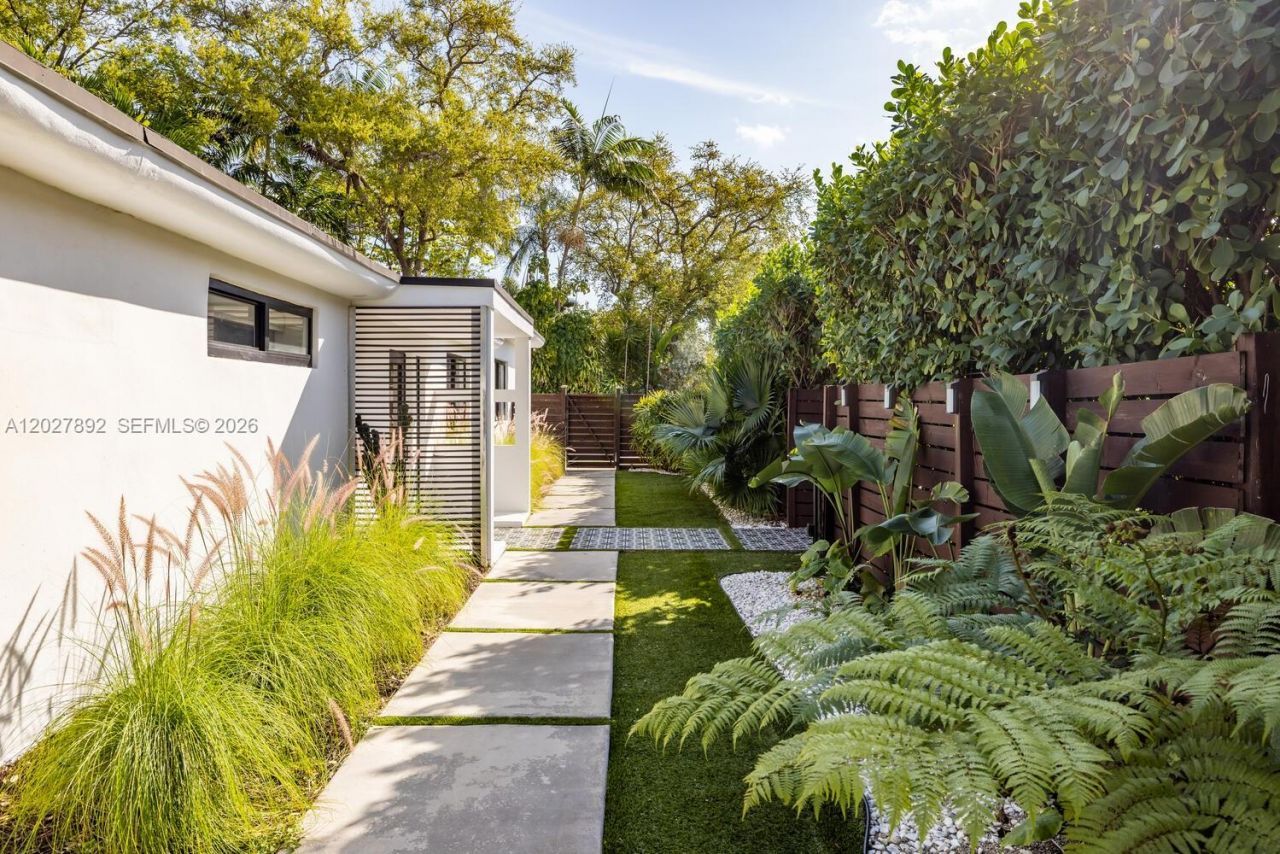 901 NE 82nd Ter, Miami, FL 33138 Photo