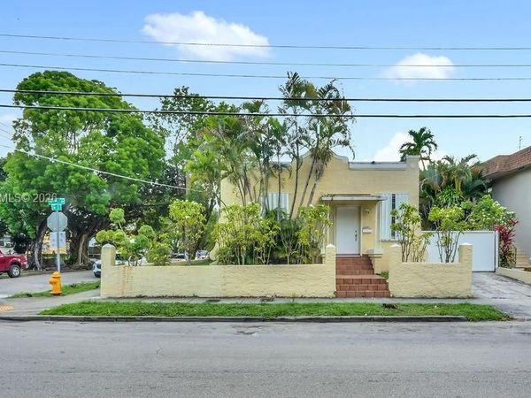 242 SW 15th Ave , Miami, FL 33135
