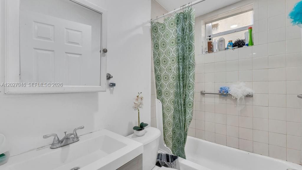 242 SW 15th Ave , Miami, FL 33135 Photo