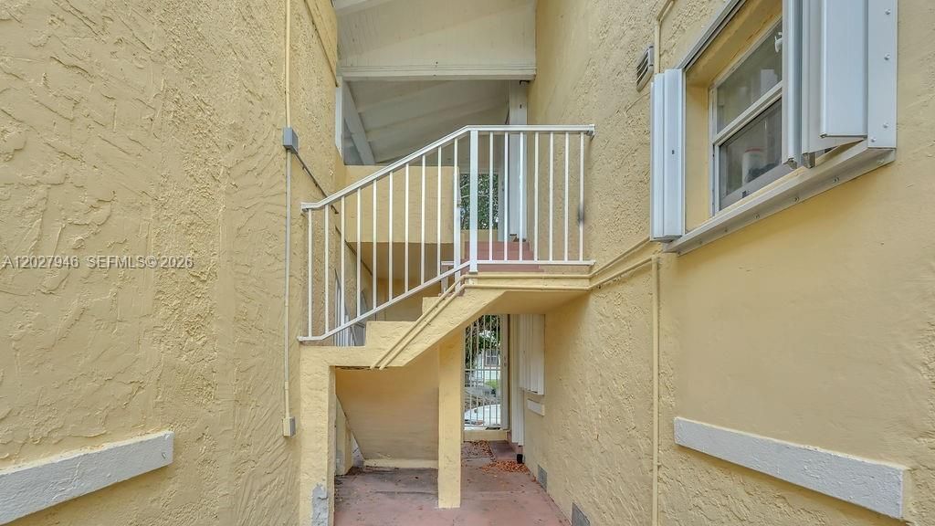 242 SW 15th Ave , Miami, FL 33135 Photo