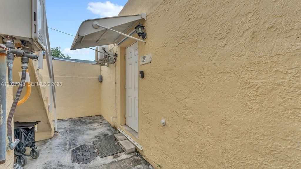 242 SW 15th Ave , Miami, FL 33135 Photo