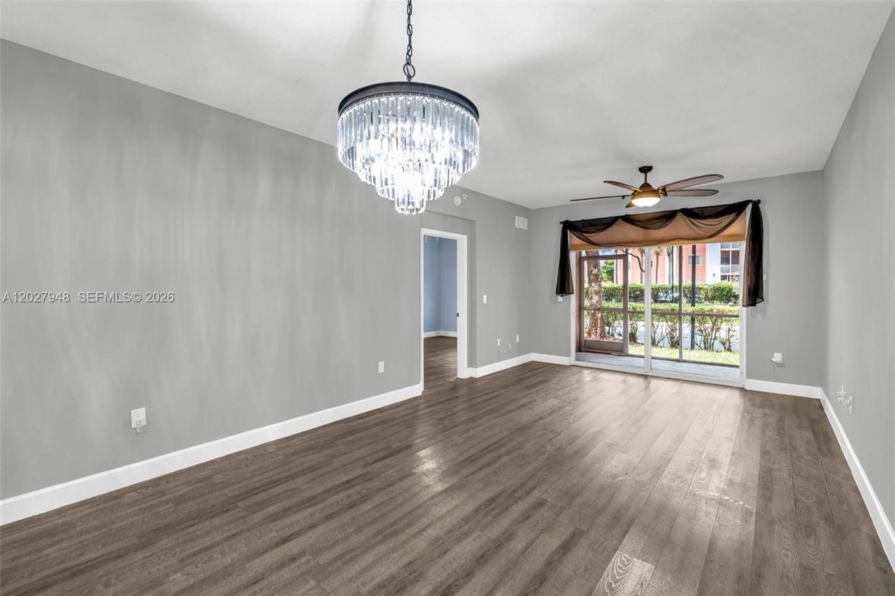 7715 Yardley Dr, Unit 106, Tamarac, FL 33321 Photo