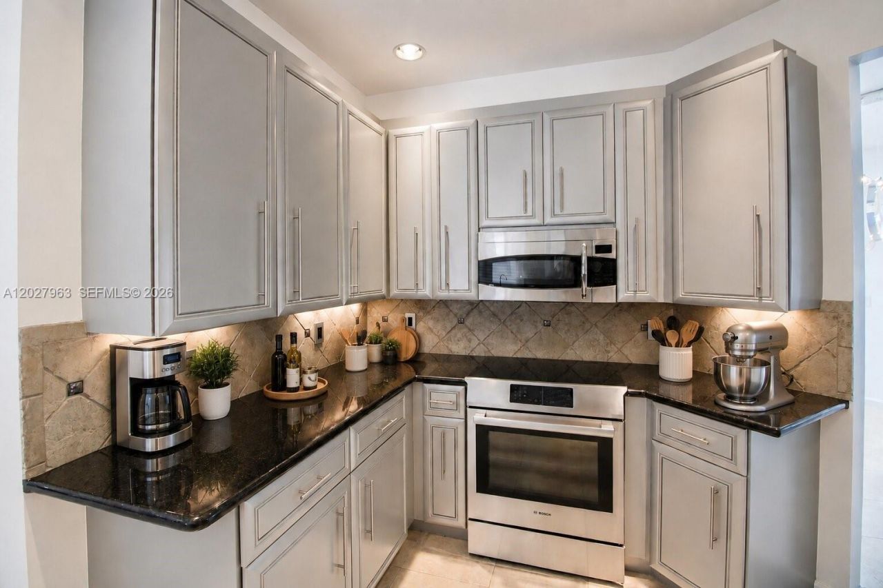 6646 NW 25th Ter, Boca Raton, FL 33496 Photo