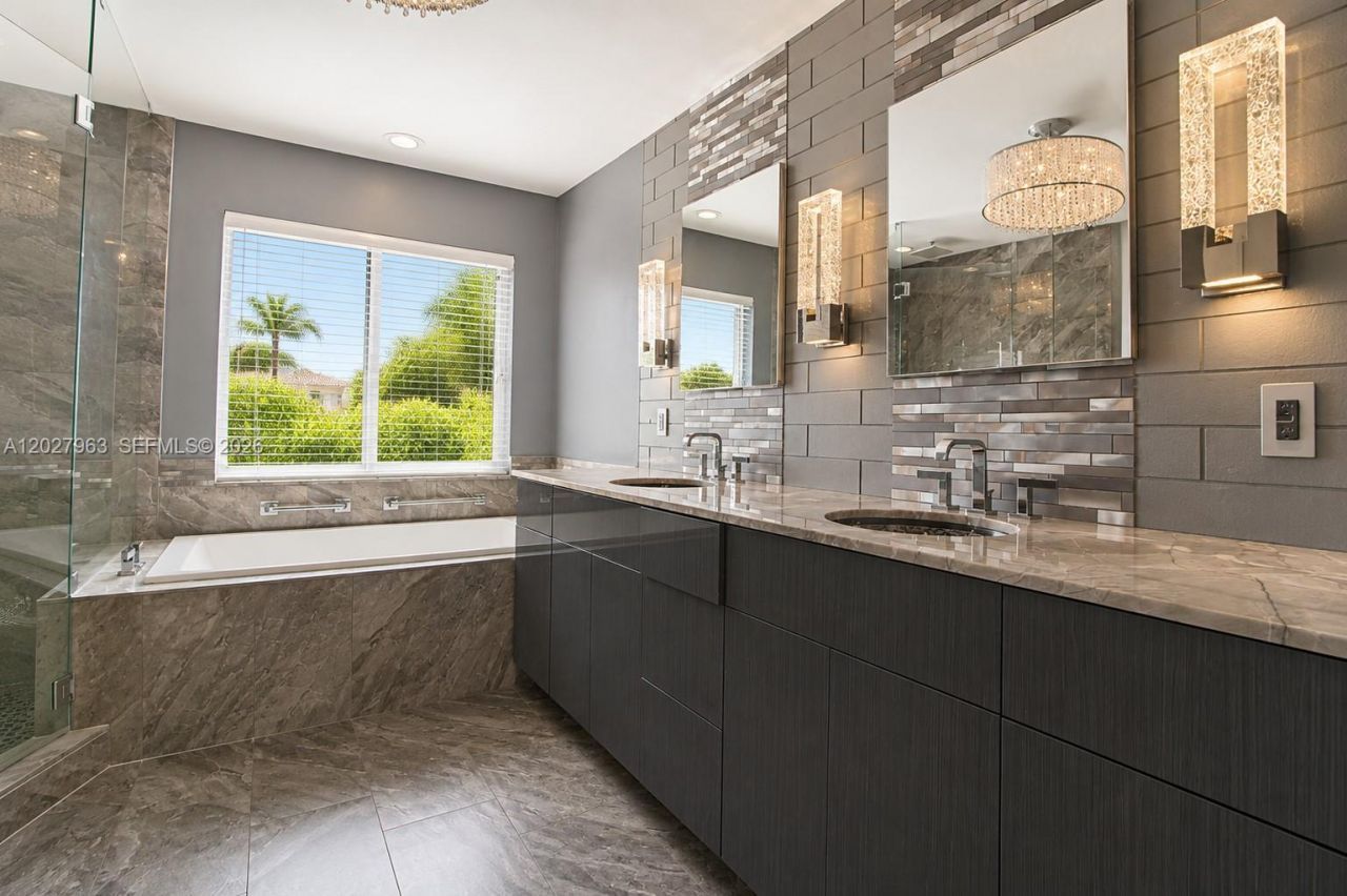 6646 NW 25th Ter, Boca Raton, FL 33496 Photo