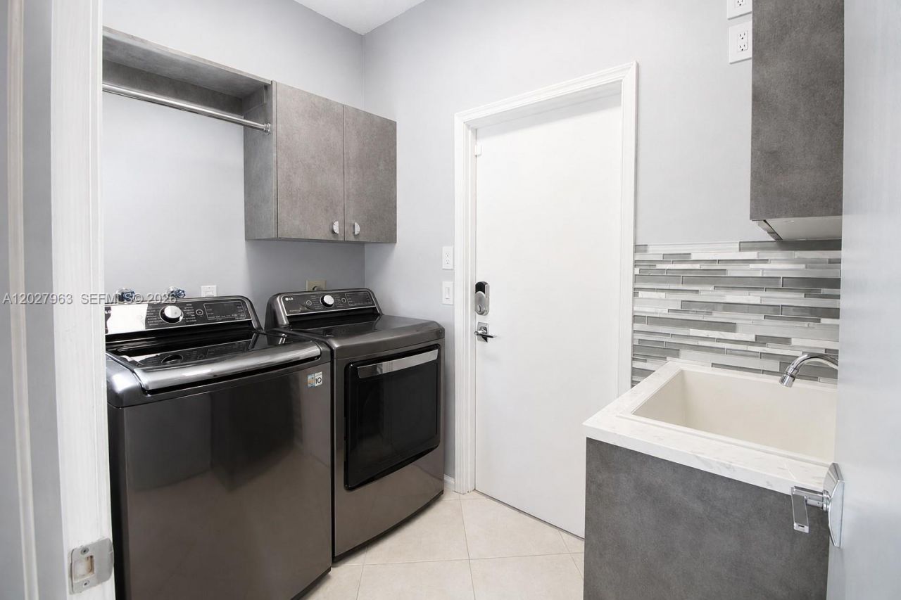 6646 NW 25th Ter, Boca Raton, FL 33496 Photo