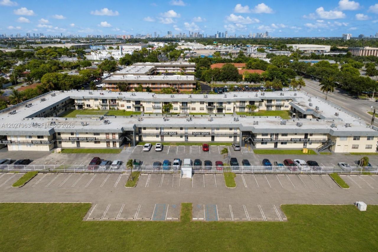 6646 NW 25th Ter, Boca Raton, FL 33496 Photo