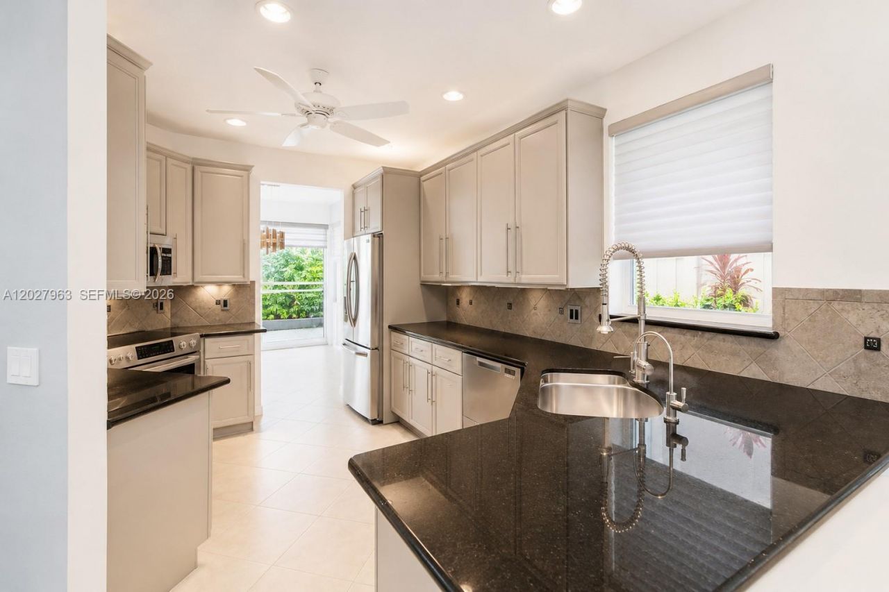 6646 NW 25th Ter, Boca Raton, FL 33496 Photo