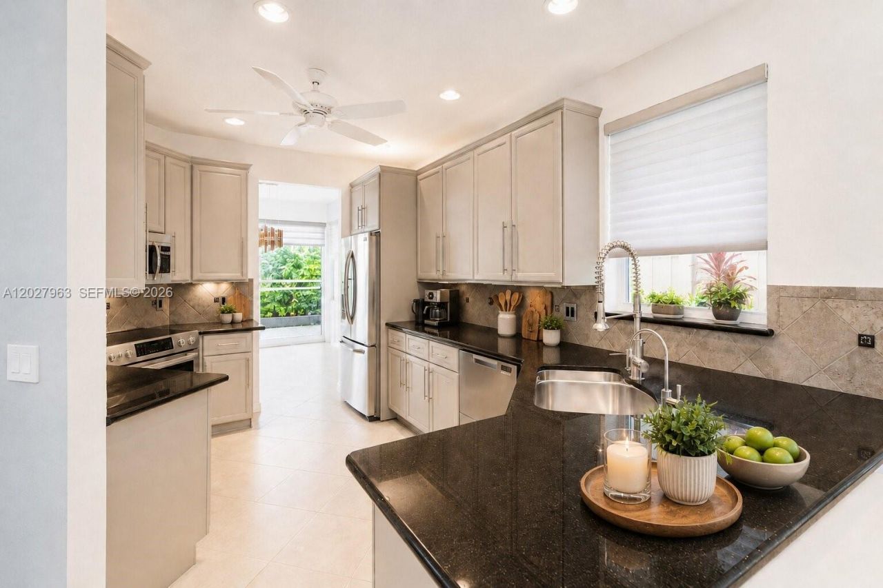 6646 NW 25th Ter, Boca Raton, FL 33496 Photo