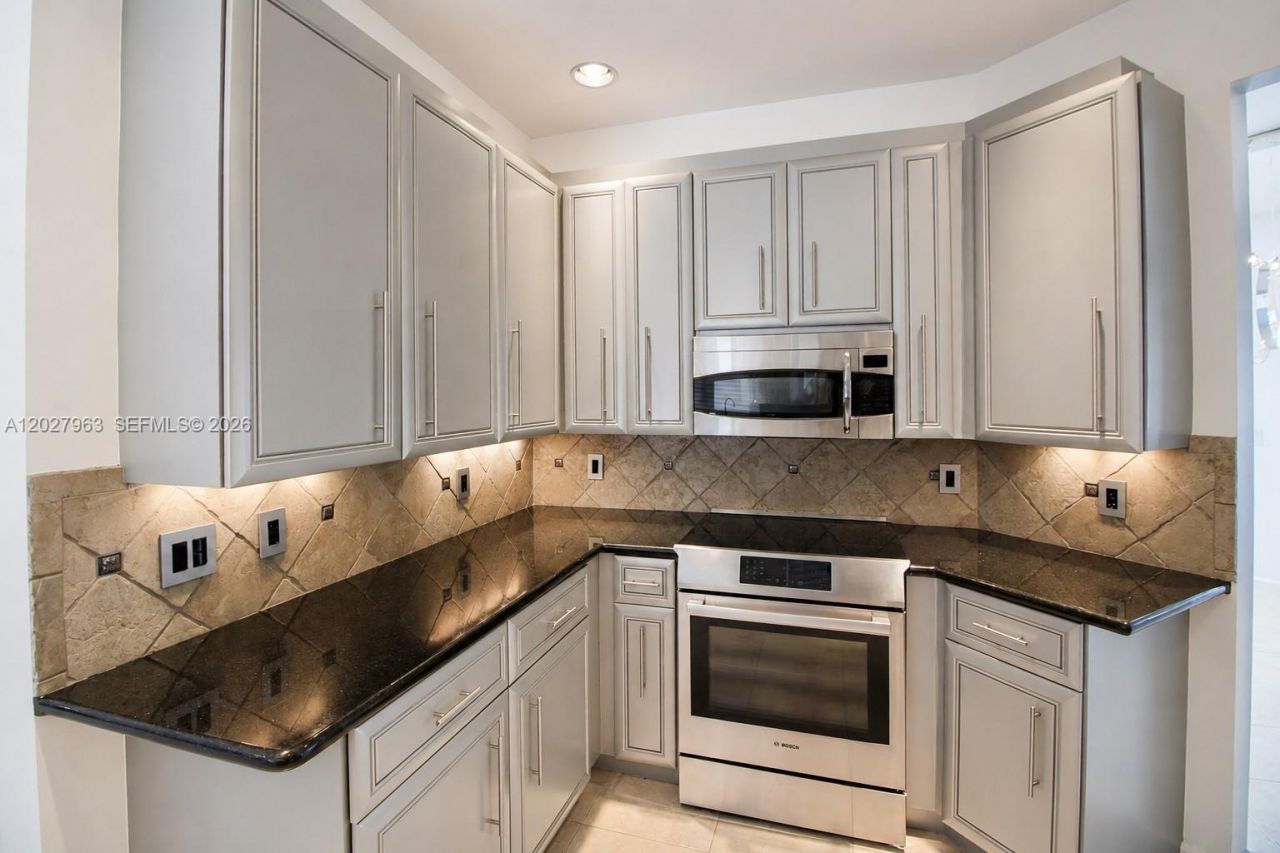 6646 NW 25th Ter, Boca Raton, FL 33496 Photo