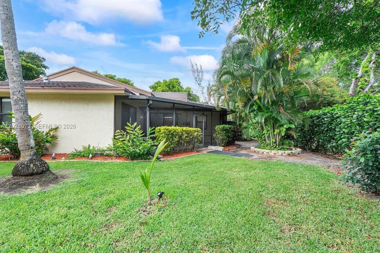 8149 Royal Palm Ct, Unit 3, Tamarac, FL 33321 Photo