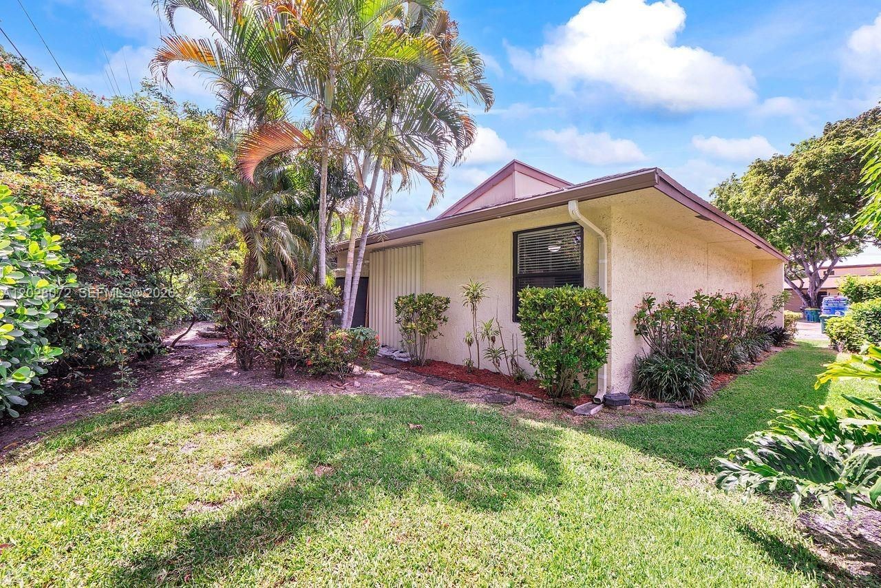 8149 Royal Palm Ct, Unit 3, Tamarac, FL 33321 Photo