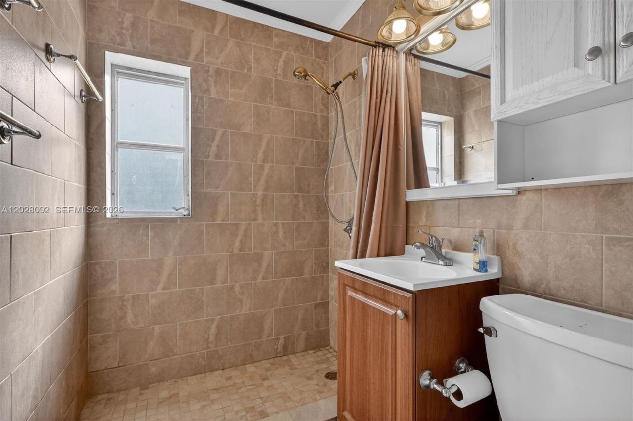 2440 NW 152nd Ter , Miami Gardens, FL 33054 Photo