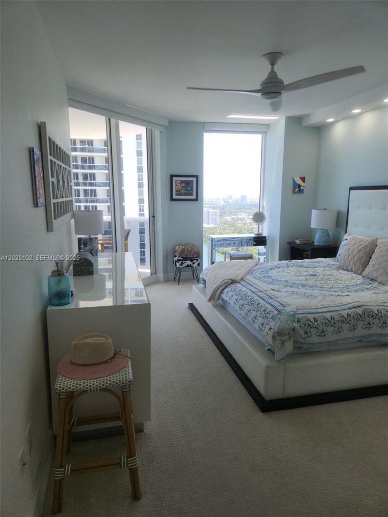 4779 Collins Ave , Unit 3504, Miami Beach, FL 33140 Photo