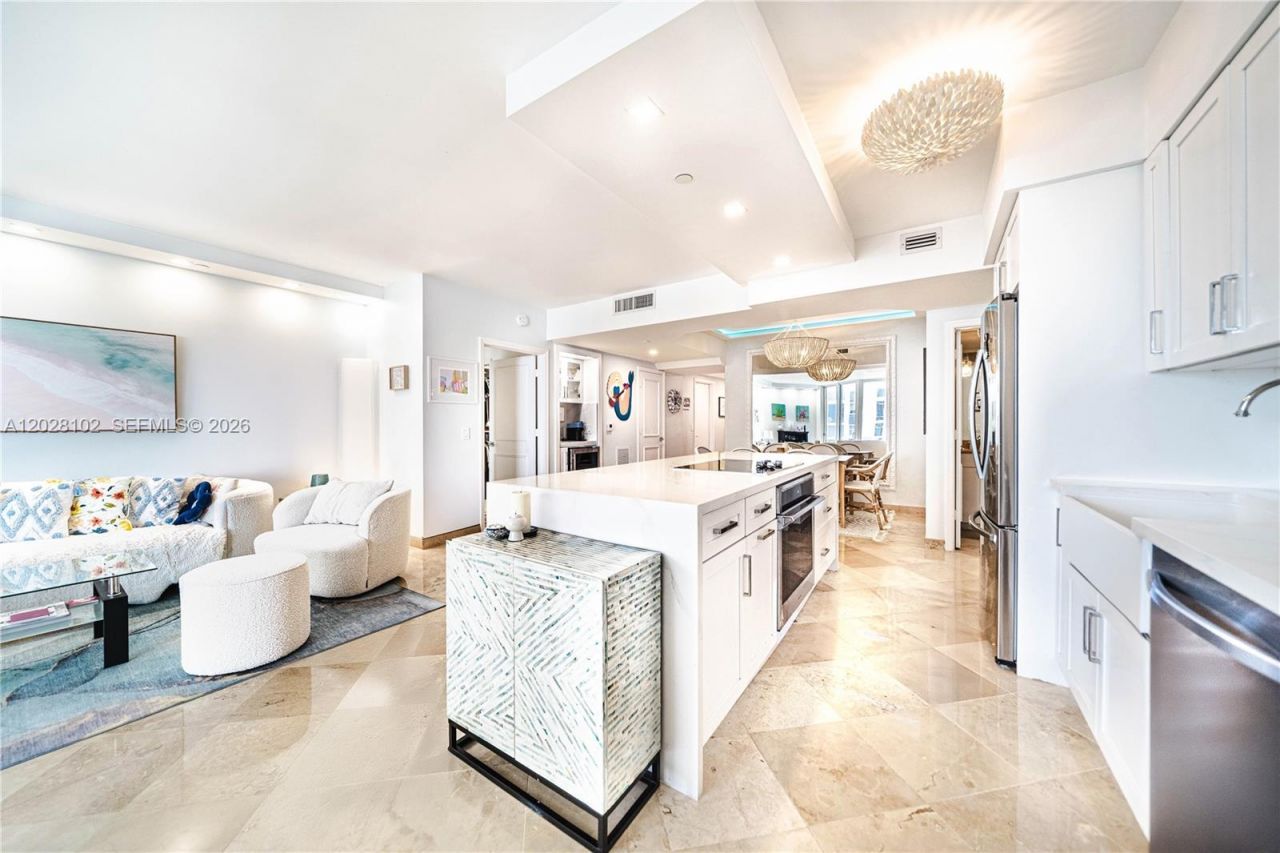 4779 Collins Ave , Unit 3504, Miami Beach, FL 33140 Photo