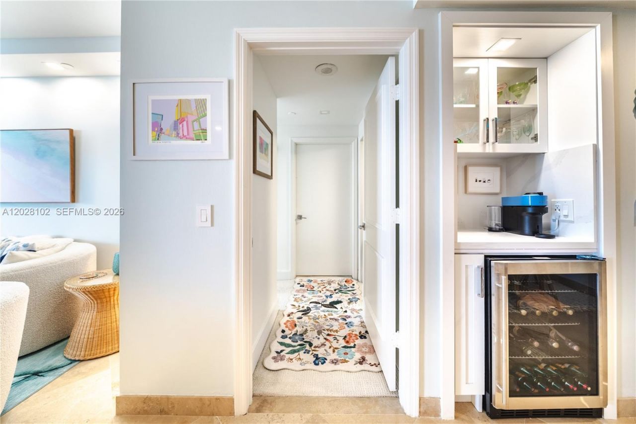 4779 Collins Ave , Unit 3504, Miami Beach, FL 33140 Photo
