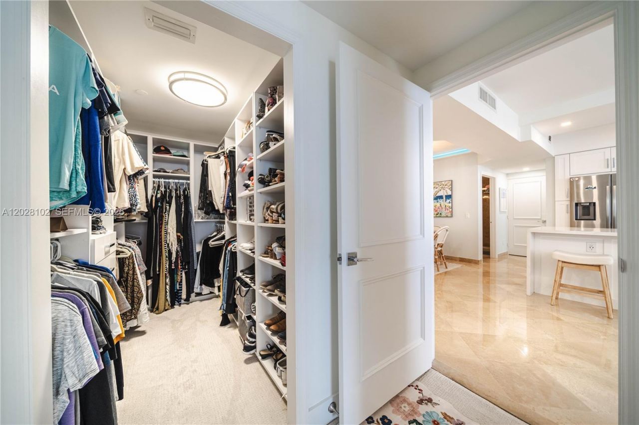 4779 Collins Ave , Unit 3504, Miami Beach, FL 33140 Photo