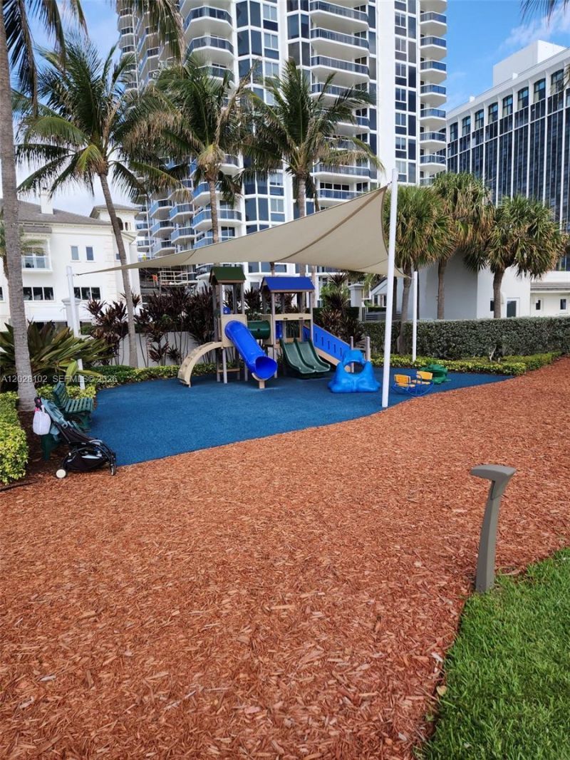 4779 Collins Ave , Unit 3504, Miami Beach, FL 33140 Photo
